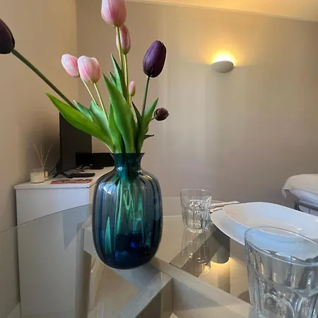 Apartament La Regina Delle Locazioni In Rogoredo Mediolan
