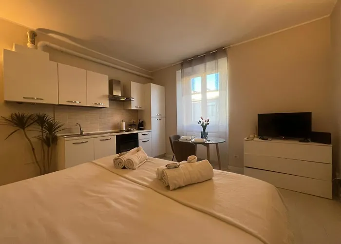 La Regina Delle Locazioni In Rogoredo * 밀라노